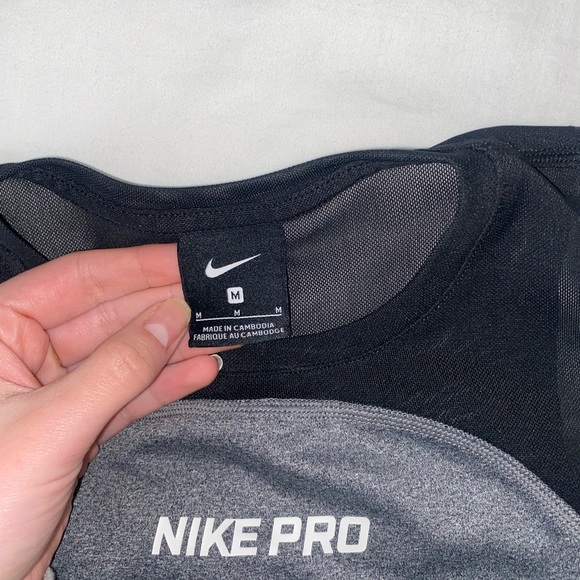 Nike Pro Sheer Mesh Back - Picture 2 of 4